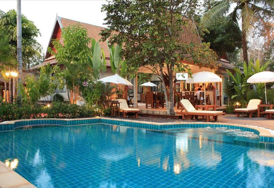 เรือนอริยา รีสอร์ท