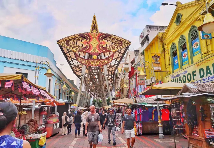 Crafts at Central Market