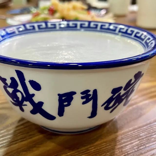 北角美食, 店小二