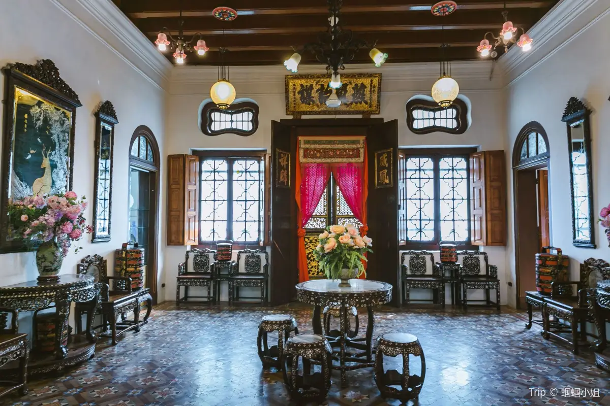 inside Pinang Peranakan Mansion