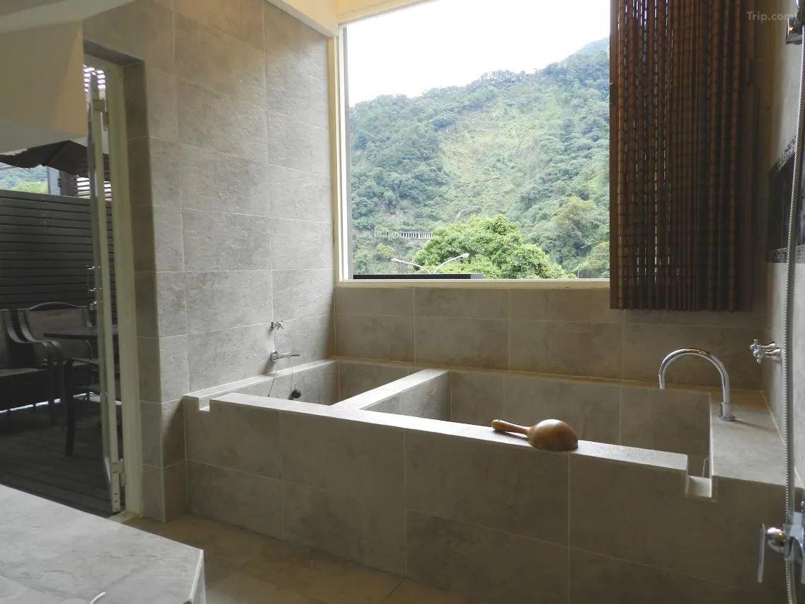 臺中谷關明高温泉會館