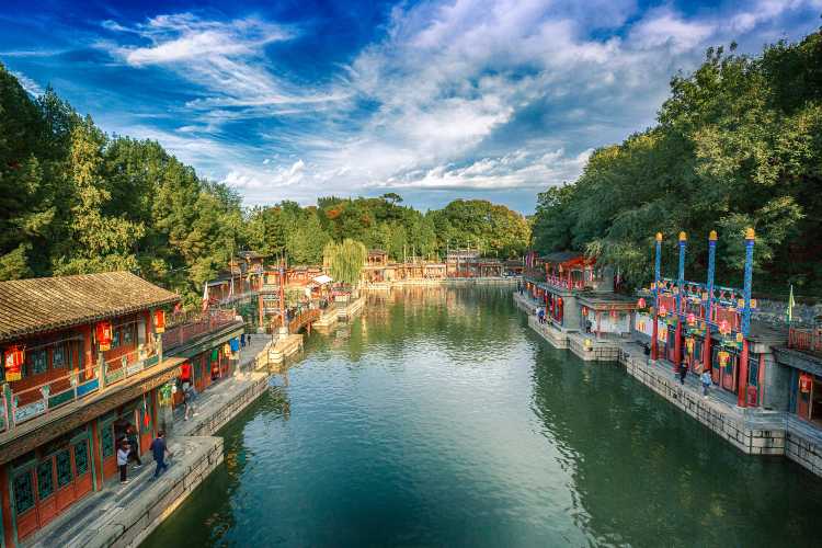 พระราชวังฤดูร้อน (Summer Palace)