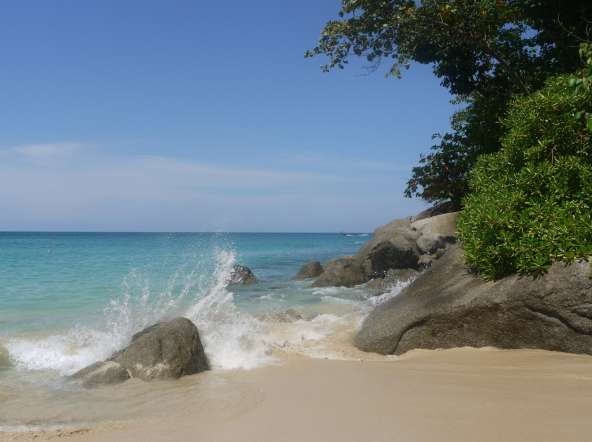 หาดกะตะน้อย