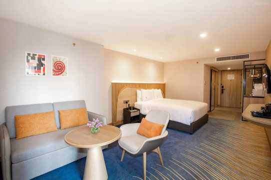 รีวิวห้องพัก Holiday Inn Express & Suites Bangkok Central Pier