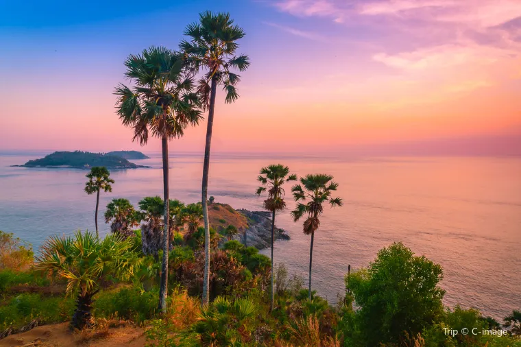 แหลมพรหมเทพ