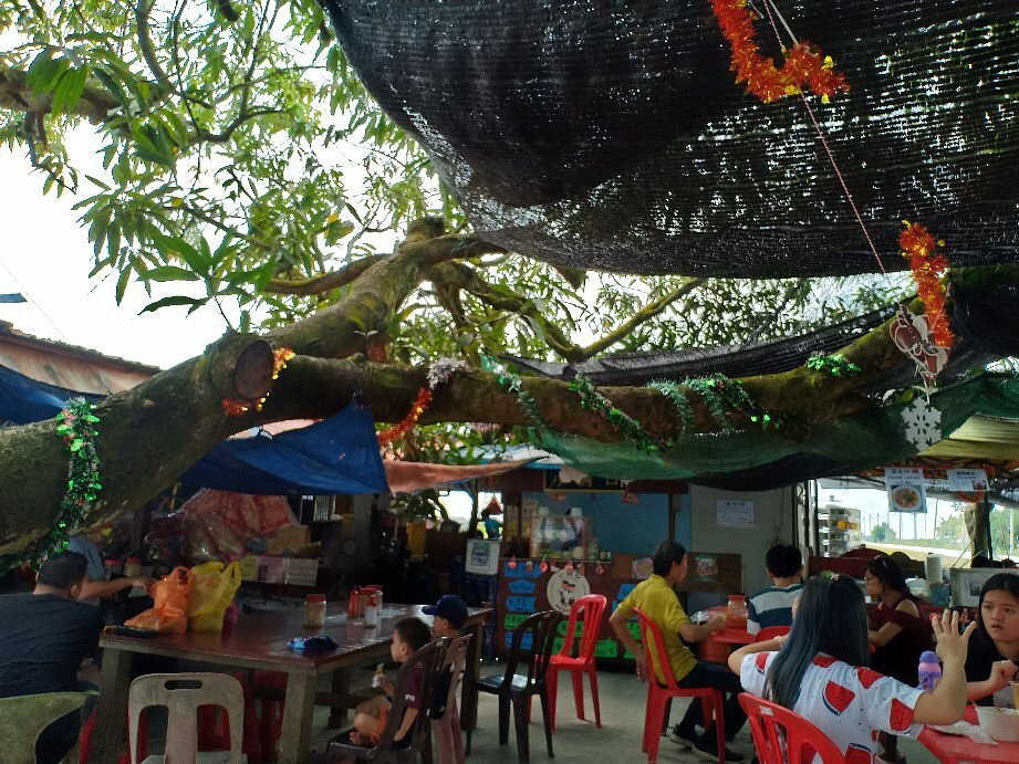 the famous mango king fruit stall
