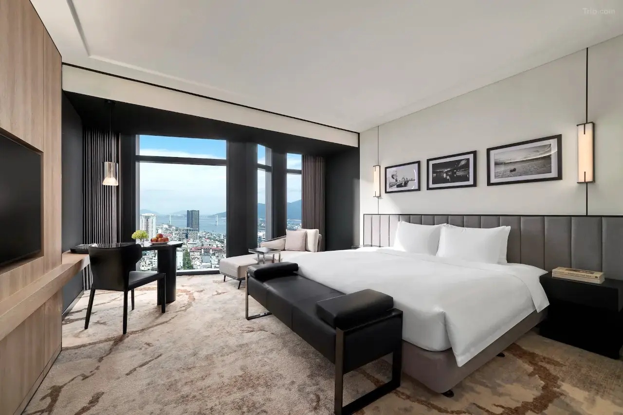 Crowne Plaza Danang City Centre
