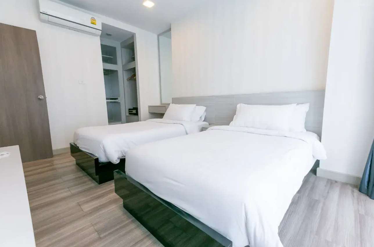 โลคอล พริโอ เชียงใหม่ เซ็นทรัล แอร์พอร์ต พลาซ่า