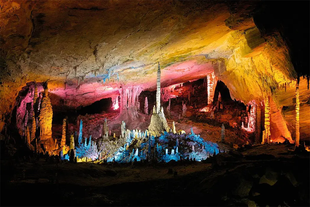 The Yellow Dragon Cave 