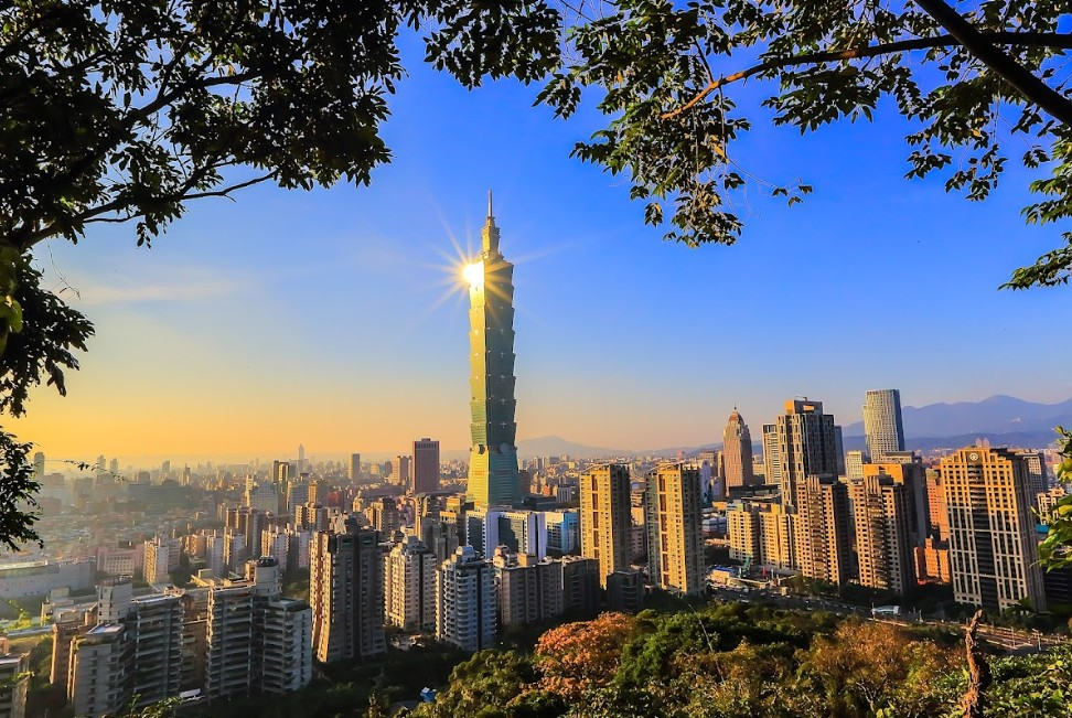 Image of Taipei with Taipei 101 in the center