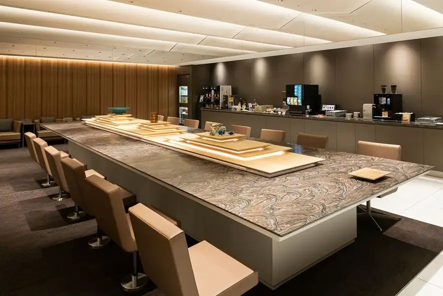 ANA SUITE LOUNGE
