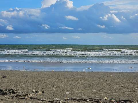 หาดแม่รำพึง