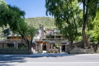 Simple and Plain Years · Vacation Homestay-2