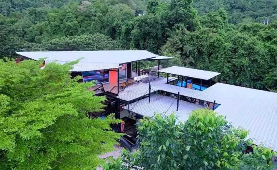 แจ่มจันทร์ รีสอร์ท แก่งกระจาน