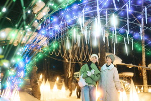 富良野滑雪場活動 #1 夢幻雪中夜晚（富良野歡寒村）