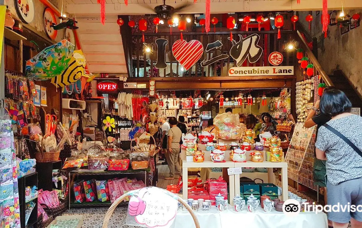 A colorful shop along Concubine Lane
