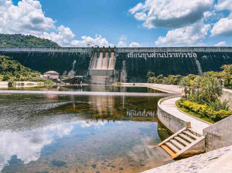 เขื่อนขุนด่านปราการชล นครนายก