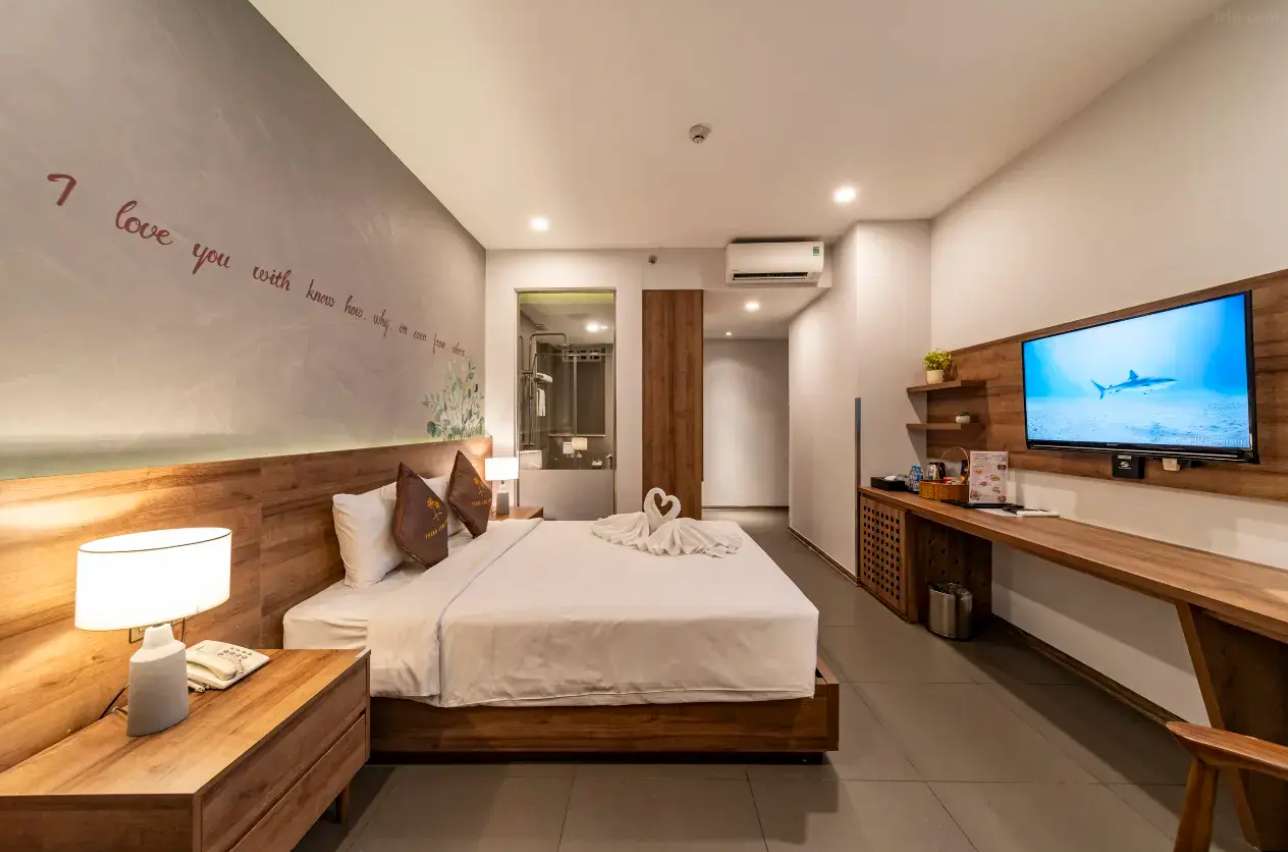 THANH LONG HOTEL - TRA KHUC