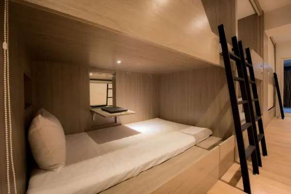 駁二住宿｜秝芯旅店駁二館