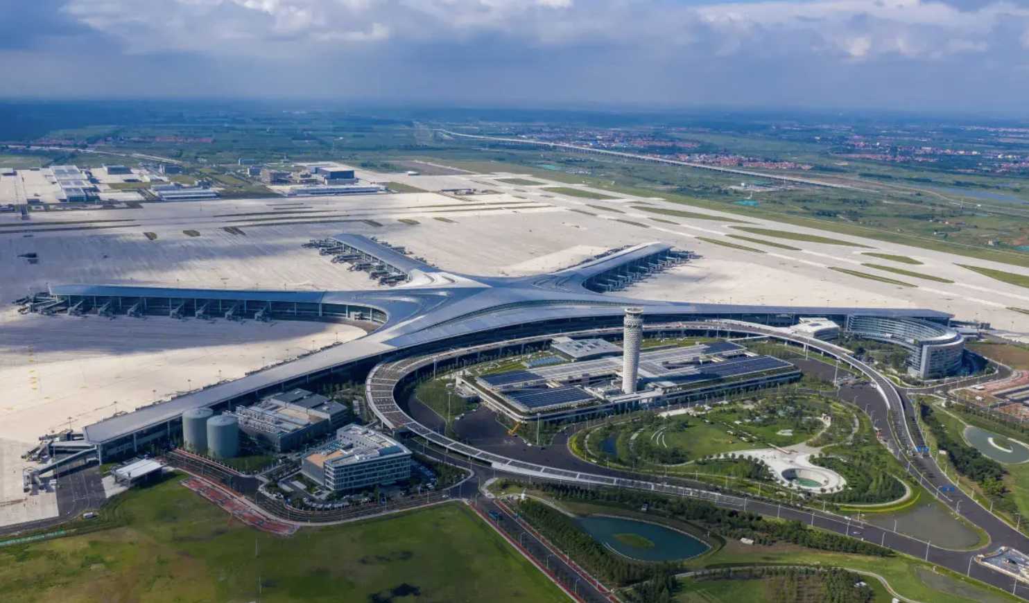 칭다오 공항 편의시설