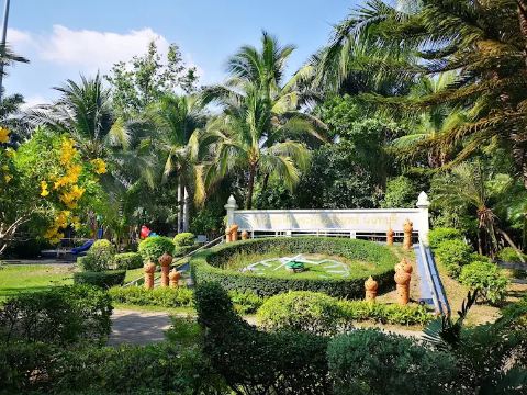 27. สวนสมเด็จพระศรีครินทร์