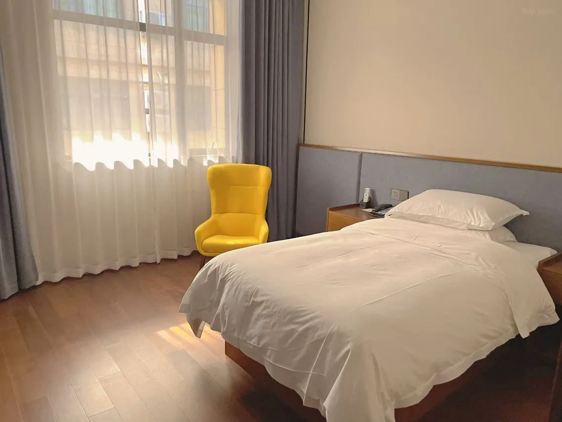 寧波東方開元名庭飯店（寧波櫟社國際機場鄞州大道地鐵站店）