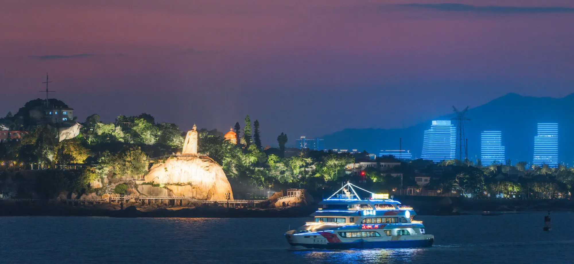 แม่น้ำลี่เจียงยามค่ำคืน