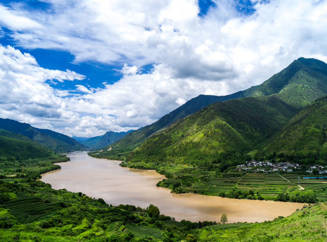 อ่าวแรกของแม่น้ําแยงซีเกียง