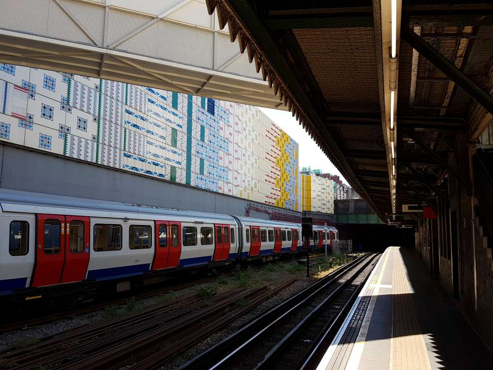 สถานีรถไฟฟ้า กัวลาลัมเปอร์