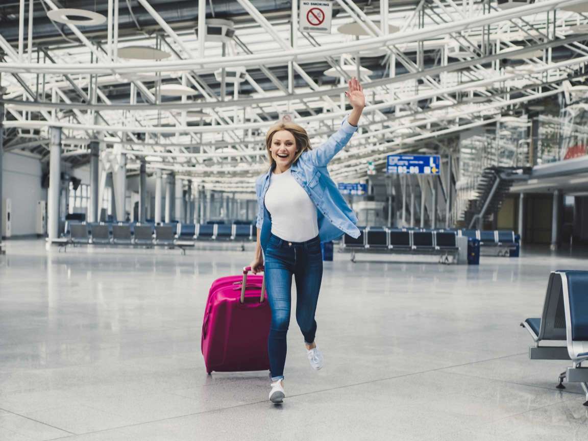 จองตั๋วเครื่องบินให้คนอื่น 2569 : จองง่าย ไม่ยุ่งยาก | Trip.com