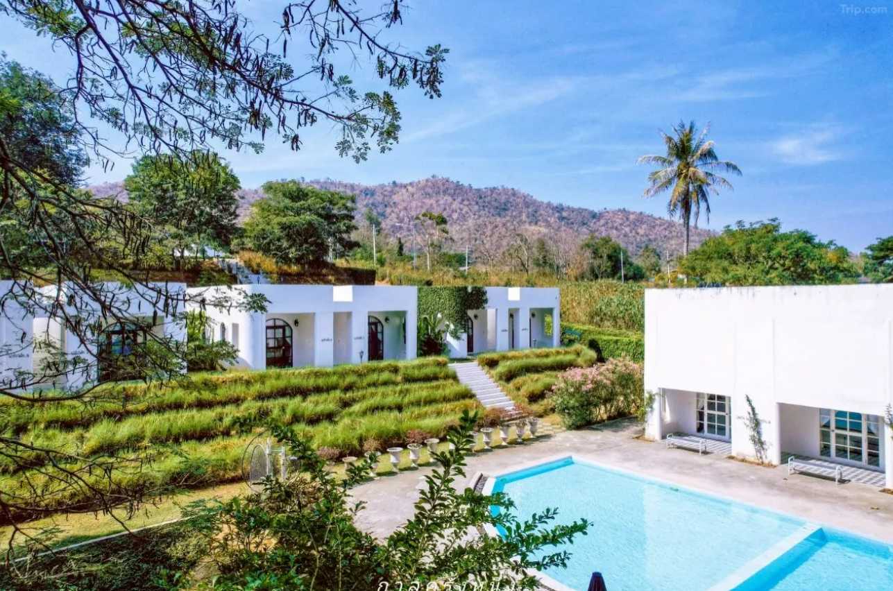 วิลล่า ลา ฟลอร่า แก่งกระจาน