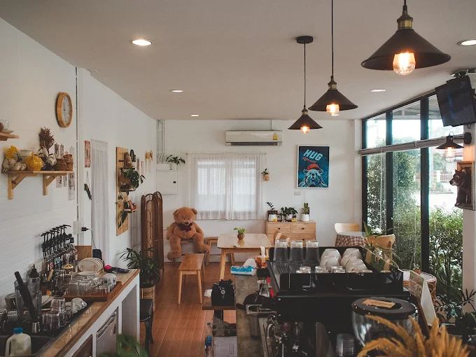 4. HUG ESPRESSO