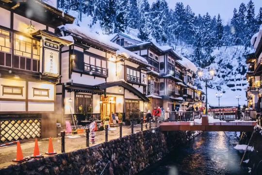銀山溫泉簡介