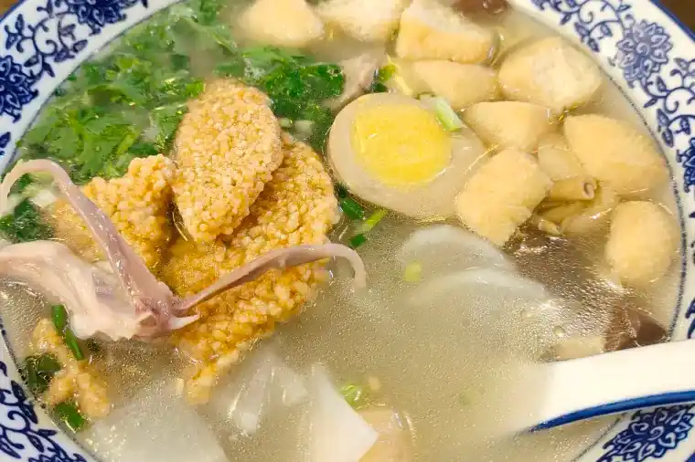 ร้านก๋วยเตี๋ยวเลือดเป็ดเสี่ยวปัน