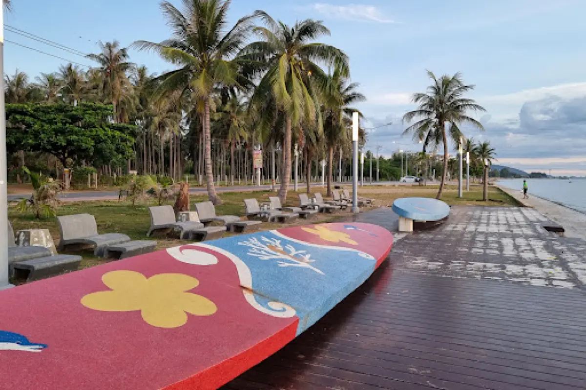 หาดปราณบุรี (หาดปากน้ำปราณ)