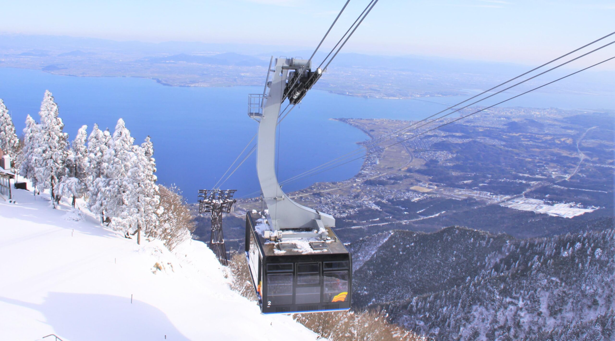 琵琶湖山谷滑雪場, 纜車