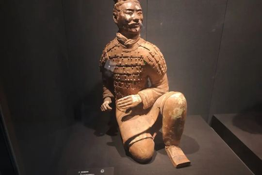 秦漢及周代珍貴文物