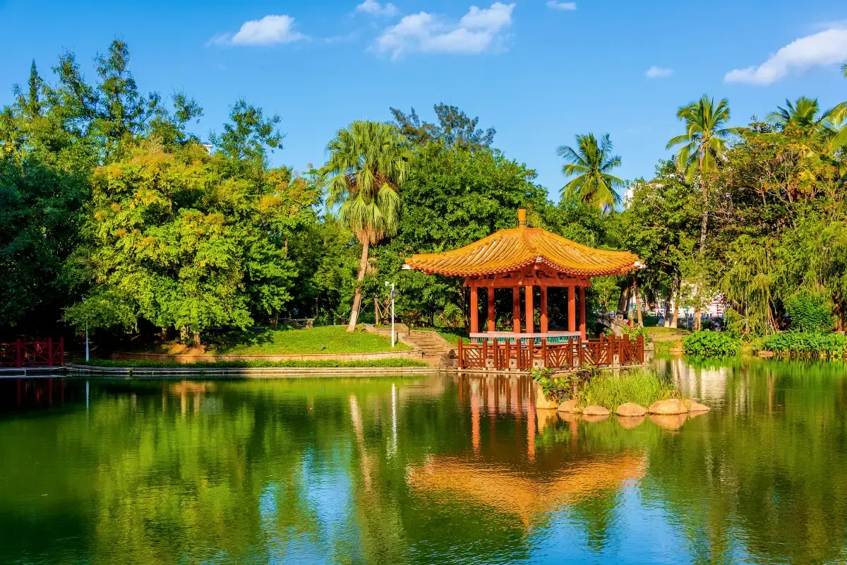 Five Figures' Temple