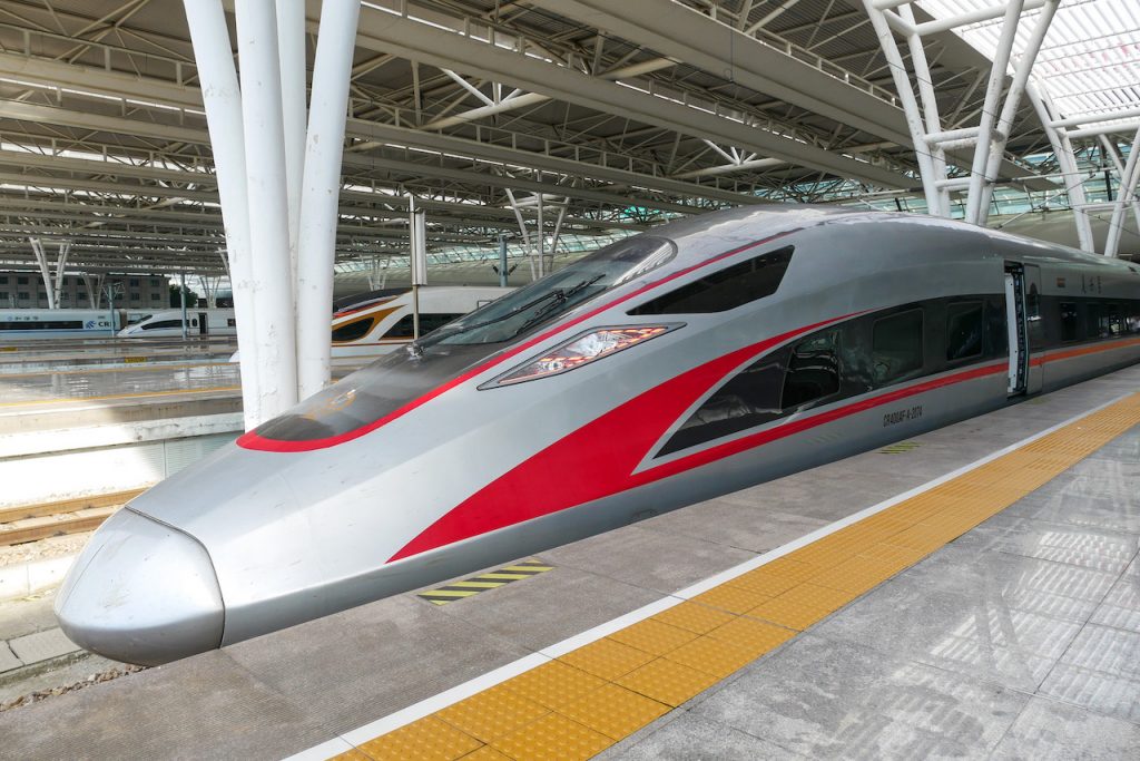 ทำไมการเดินทางด้วยรถไฟความเร็วสูง