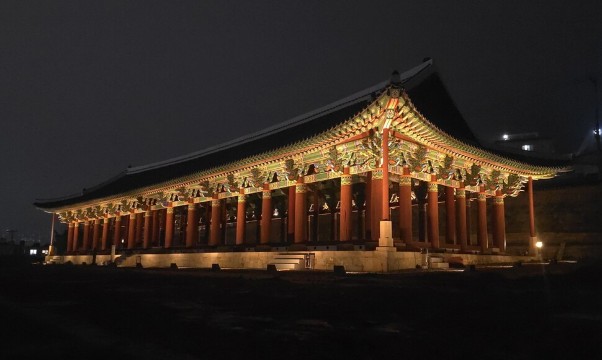 여수 벚꽃 명소, 진남관