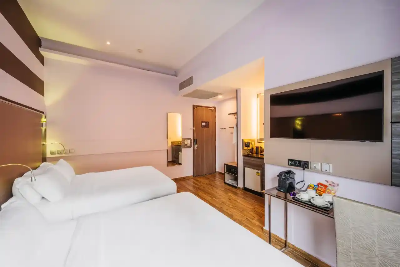 เมอร์เคียว สิงคโปร์ ไทร์วิตต์