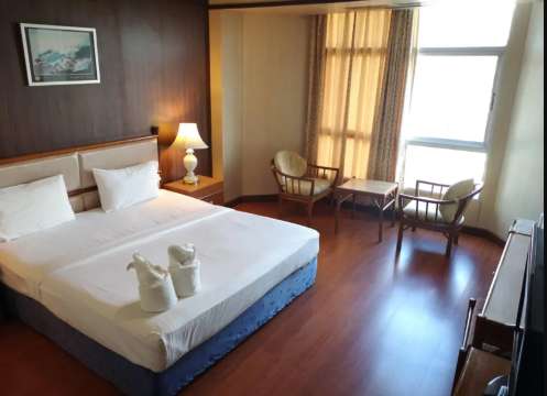 โรงแรมเลิศธานี จังหวัดสุพรรณบุรี