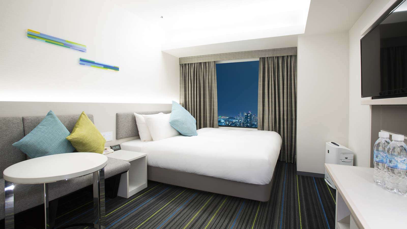 大阪日航飯店房間 單床雙人房