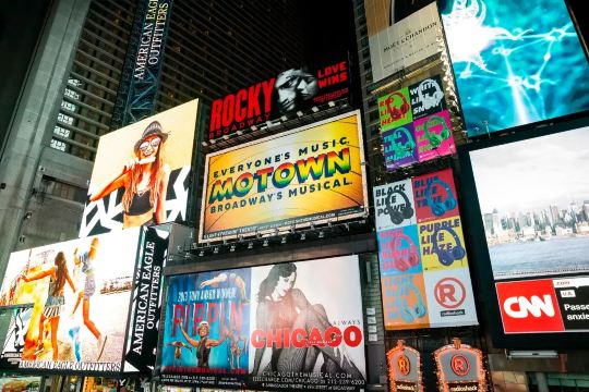 โรงละครเวสต์เอนด์ (West End) ลอนดอน คู่มือดูละครเวทีระดับโลก 2569 | Trip.com