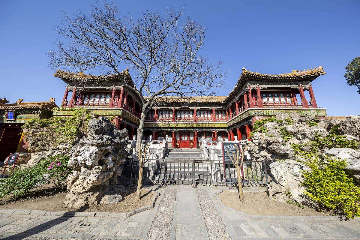 10. สวนจักรพรรดิ (Imperial Garden)