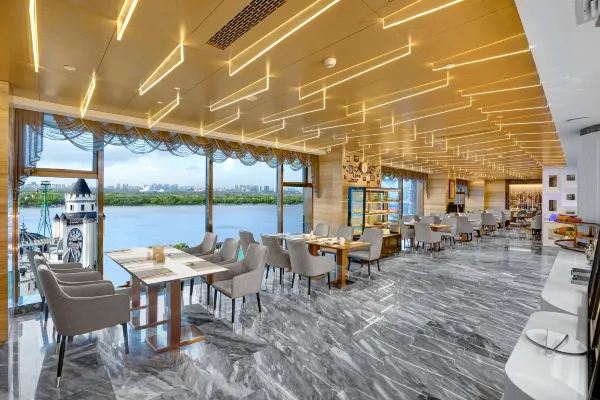 哈爾濱中央大街哈布斯堡江景飯店