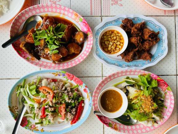 อาหารอร่อยโขงเจียม