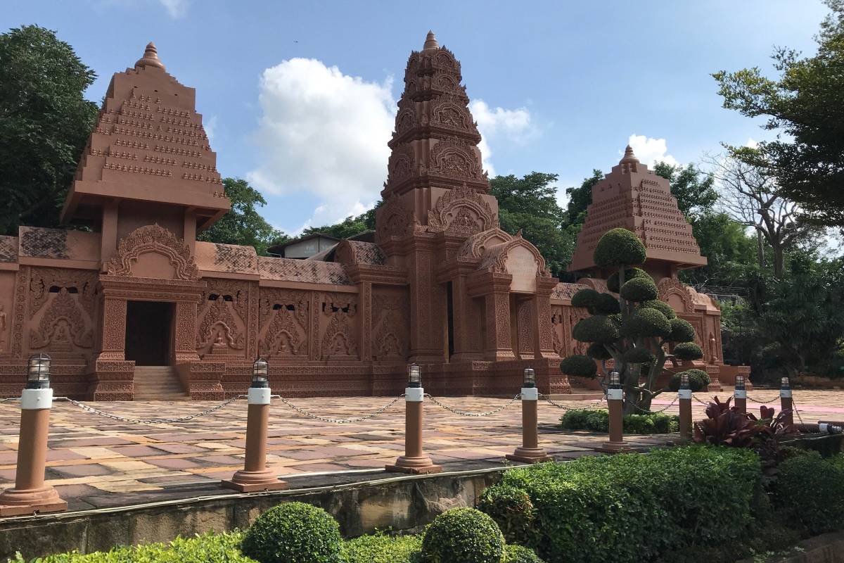 วัดถ้ำพุหว้า