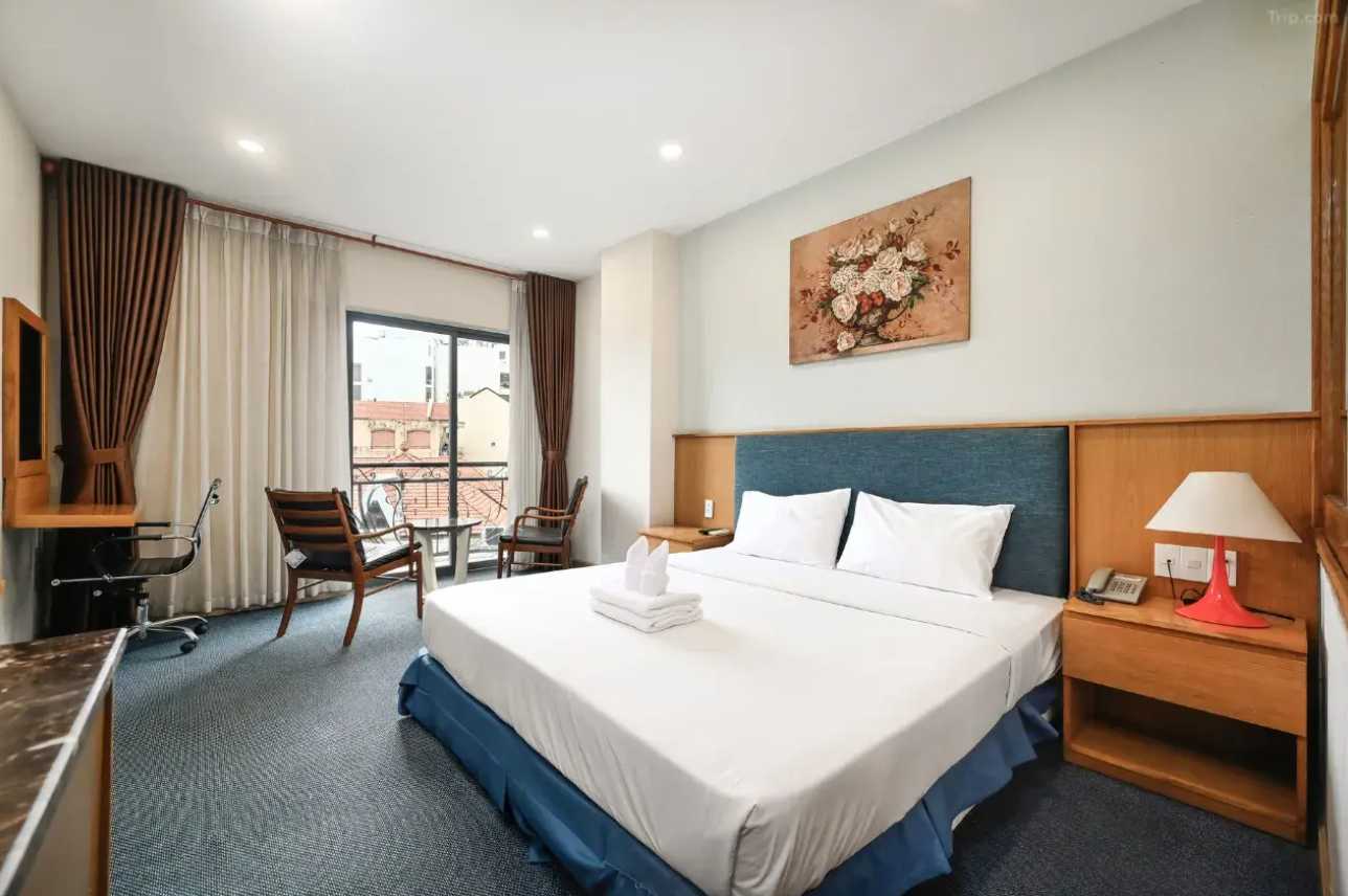 Sunshine Airport Hotel