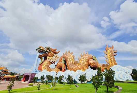 อุทยานมังกรสวรรค์ สุพรรณบุรี